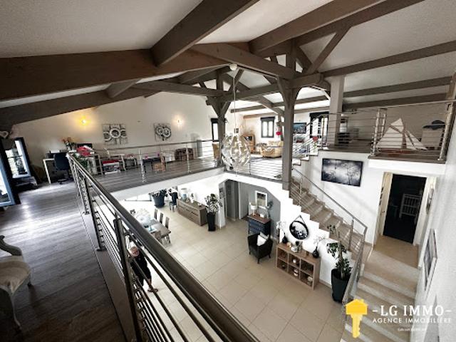 Vente Maison 8 pièces 390 m2 Arces