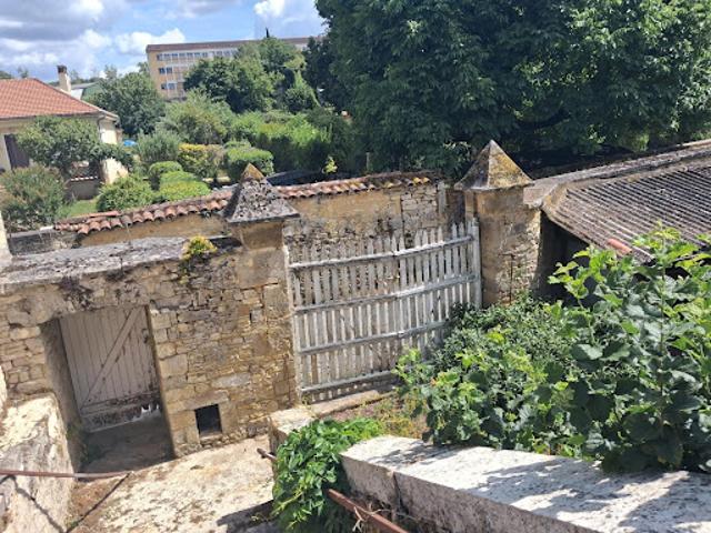 Vente Maison 8 pièces 400 m2 Salviac