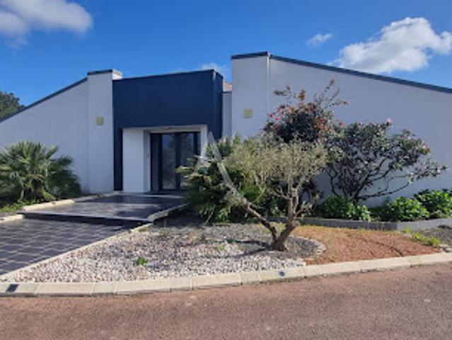 Vente Maison 8 pièces 402 m2 Saint Révérend