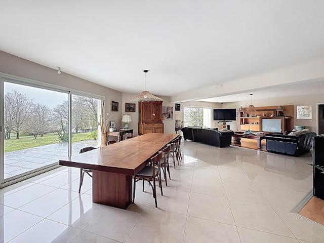 Vente Maison 8 pièces 419 m2 Vienne en Val