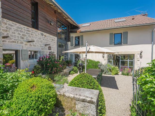 Vente Maison 8 pièces 424 m2 Divonne les Bains