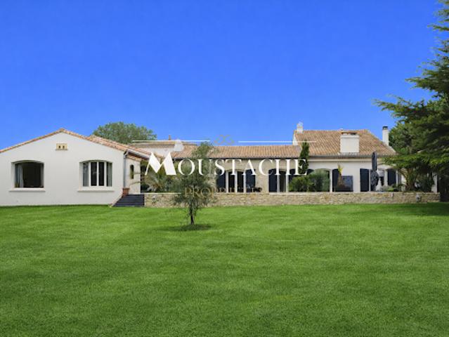 Vente Maison 8 pièces 460 m2 Breuillet