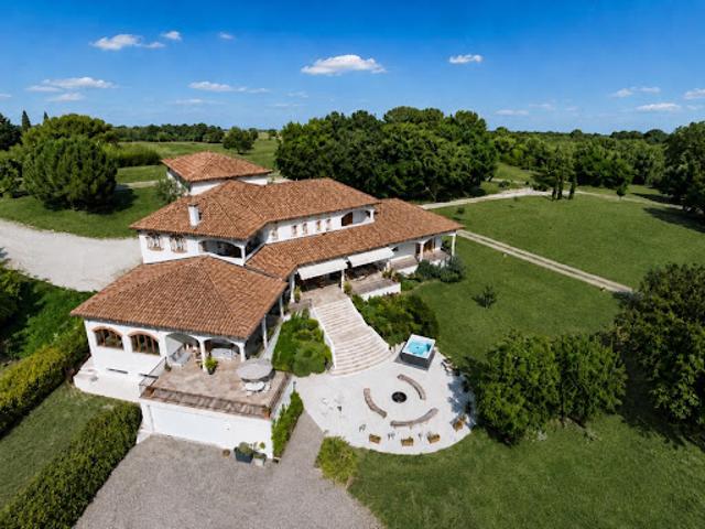 Vente Maison 8 pièces 520 m2 Laroque Timbaut