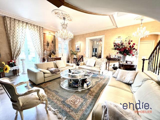 Vente Maison 8 pièces 521 m2 Saint Georges lès Baillargeaux