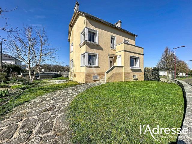 Vente maison 8 pièces Commer 53