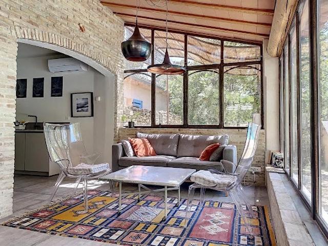 Vente Maison 8 pièces 137 m2 Cabrières d'Avignon