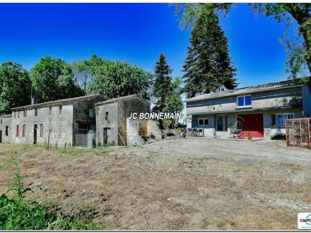 Vente maison 8 pièces Chermignac 17