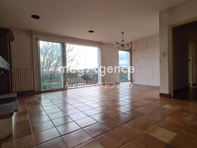 Vente maison 8 pièces Bressuire 79