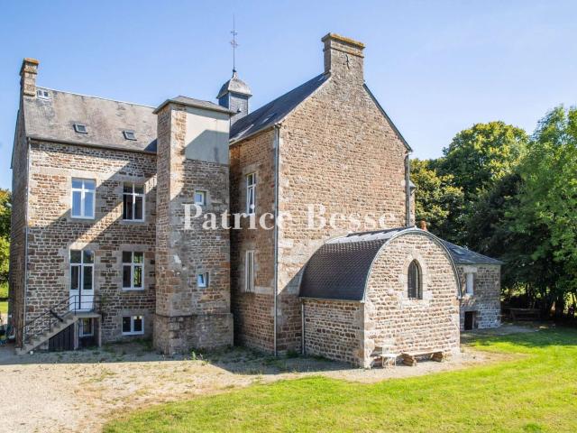 Vente maison 8 pièces Domfront en Poiraie 61