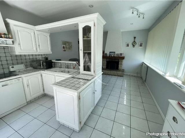 Vente maison 8 pièces Fontenay le Comte 85