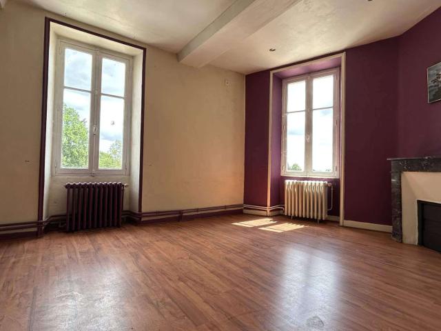 Vente maison 8 pièces Loigné sur Mayenne 53