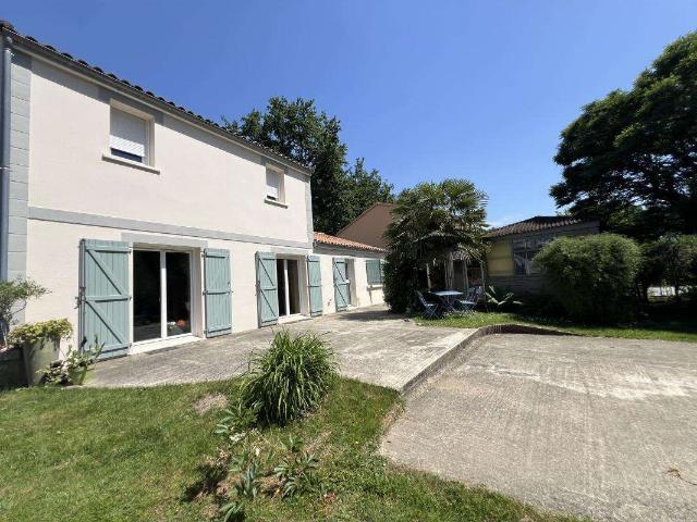 Vente maison 8 pièces Le Cellier 44