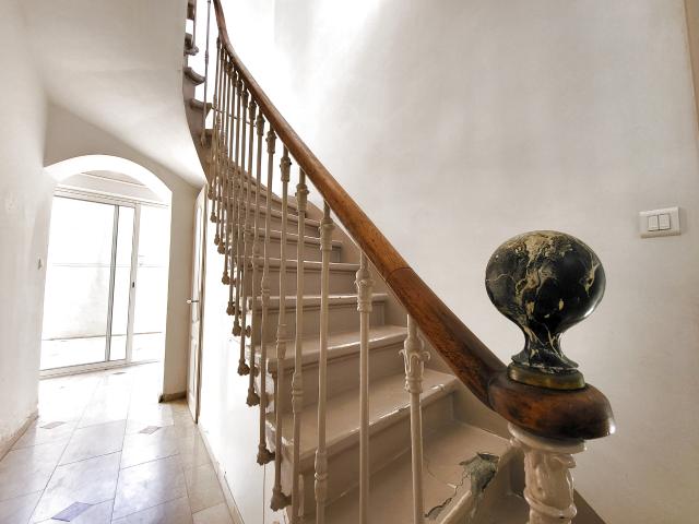 VENTE MAISON 8 PIECES LUNEL