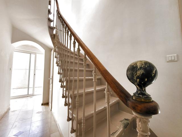 Vente Maison 8 Pieces Lunel 219m² Saint Laurent d'Aigouze