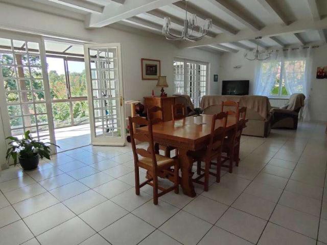 Vente maison 8 pièces Mortagne sur Sèvre 85