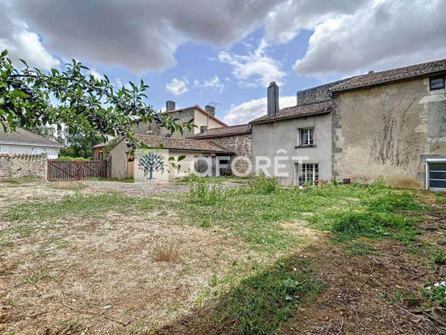 Vente maison 8 pièces Ménigoute 79