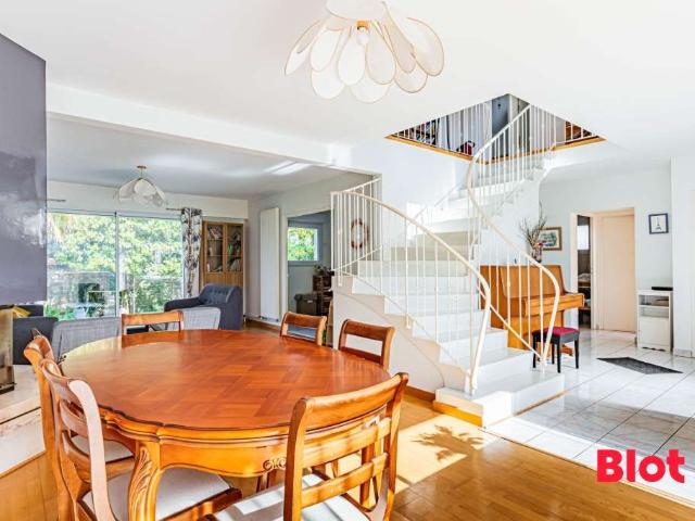 Vente maison 8 pièces Nantes Centre Ville 44