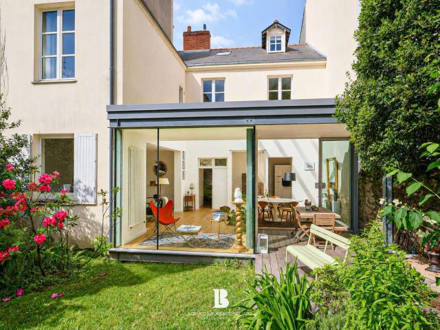 Vente maison 8 pièces Nantes Centre Ville 44