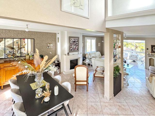Vente maison 8 pièces Nantes Zola 44