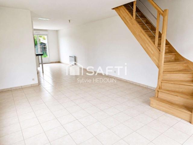 Vente maison 8 pièces Saint Calais du Désert 53