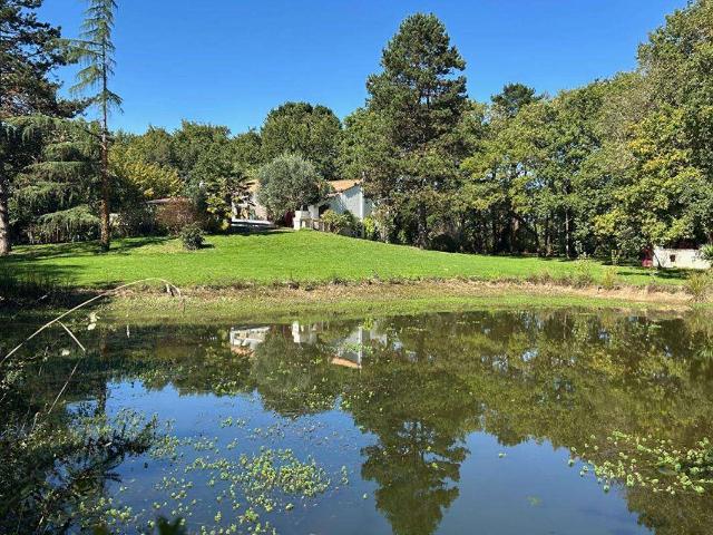 Vente maison 8 pièces Saint Jean de Boiseau 44