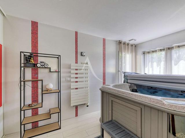 Vente maison 8 pièces Rives de l'Yon 85