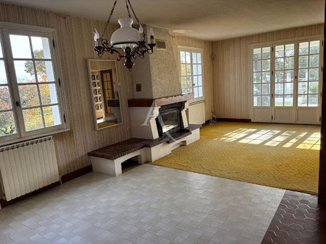 Vente Maison 9 pièces 134 m2 Charron