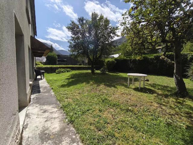 Vente Maison 9 pièces 145 m2 Sarrancolin