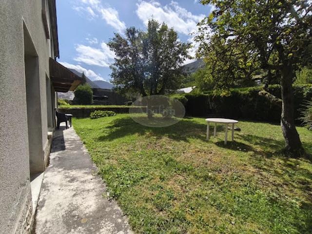 Vente Maison 9 pièces 145 m2 Sarrancolin