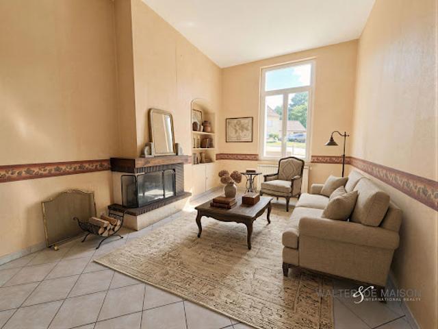 Vente Maison 9 pièces 140 m2 Saint Ouen les Vignes