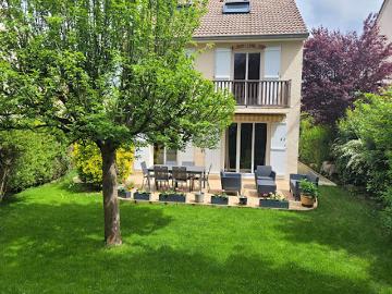 Vente Maison 9 pièces 142.51 m2 Saint Germain en Laye