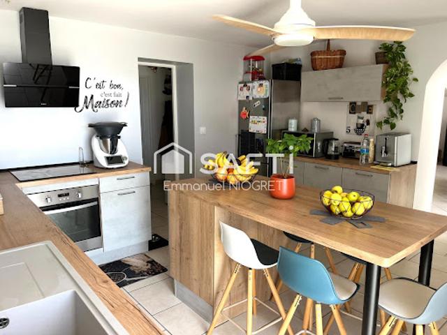 Vente Maison 9 pièces 143 m2 Soirans