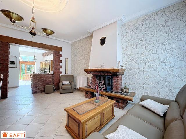 Vente Maison 9 pièces 159 m2 Curgies
