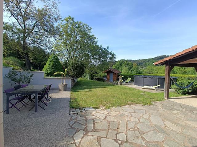 Vente Maison 9 pièces 153 m2 Cours la Ville