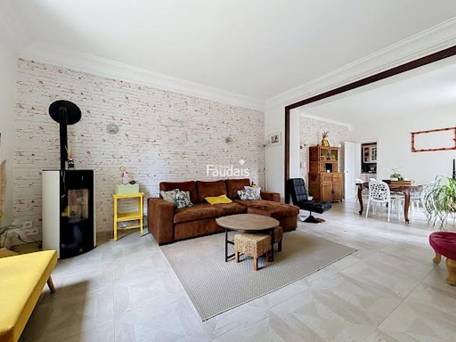 Vente Maison 9 pièces 167 m2 Villers Bocage