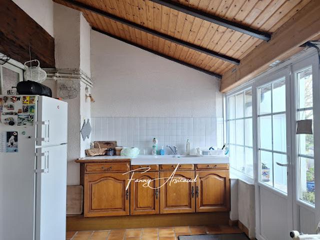 Vente Maison 9 pièces 168 m2 Charron