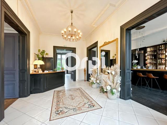Vente Maison 9 pièces 1600 m2 Gézaincourt