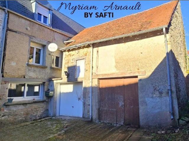 Vente Maison 9 pièces 162 m2 Dun le Palestel