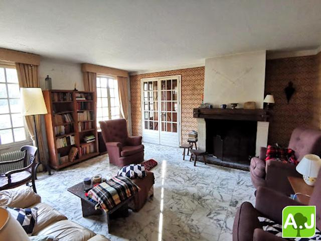 Vente Maison 9 pièces 163 m2 Bréval