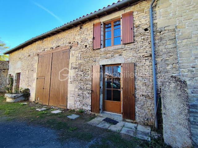 Vente Maison 9 pièces 175 m2 Lezay