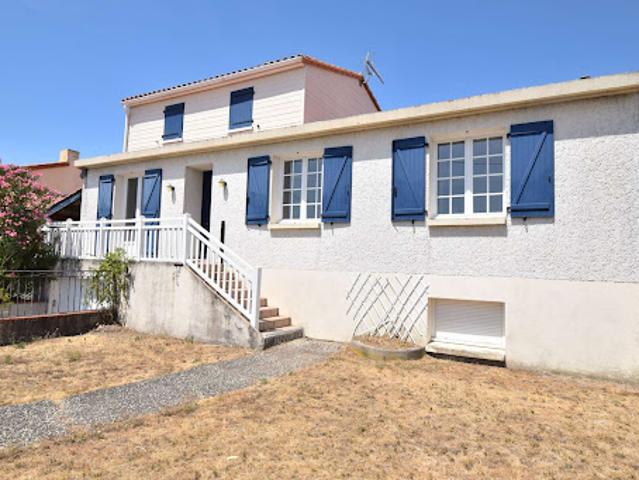 Vente Maison 9 pièces 175 m2 Treize Septiers