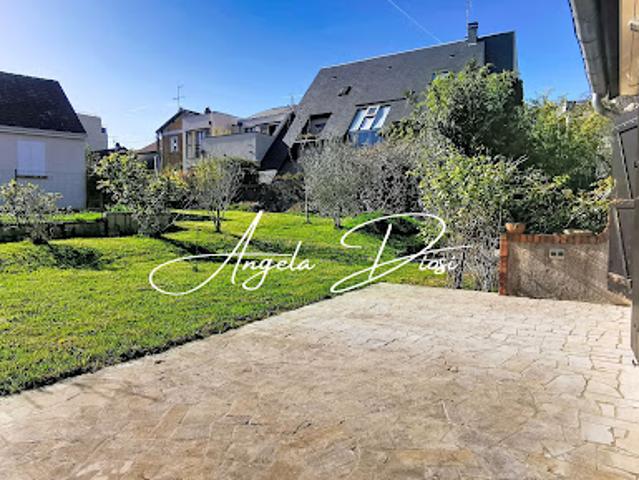 Vente Maison 9 pièces 177.15 m2 Chatenay malabry