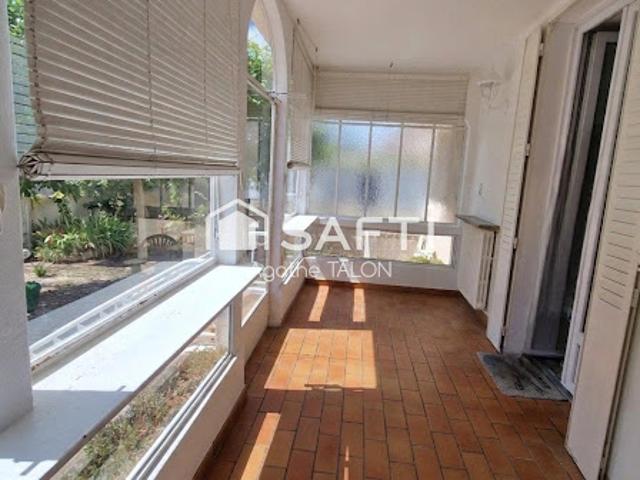 Vente Maison 9 pièces 179 m2 Montceau les Mines