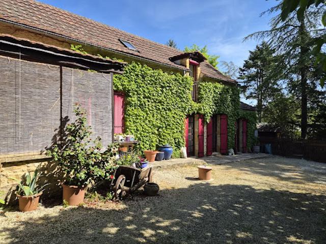 Vente Maison 9 pièces 170 m2 Sainte Alvère