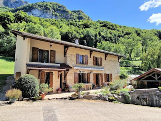 Vente Maison 9 pièces 184 m2 Vinay