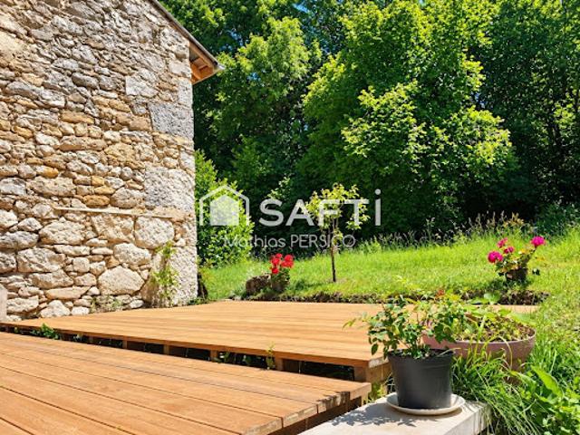 Vente Maison 9 pièces 186 m2 Hauteville Lompnes