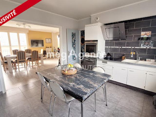 Vente Maison 9 pièces 189 m2 Le Vivier sur Mer
