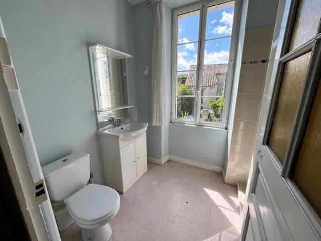 Vente Maison 9 pièces 180 m2 Dirac