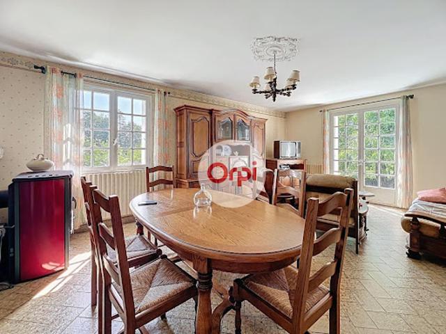 Vente Maison 9 pièces 180 m2 Pluherlin