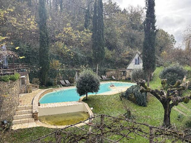 Vente Maison 9 pièces 182 m2 Le Bugue